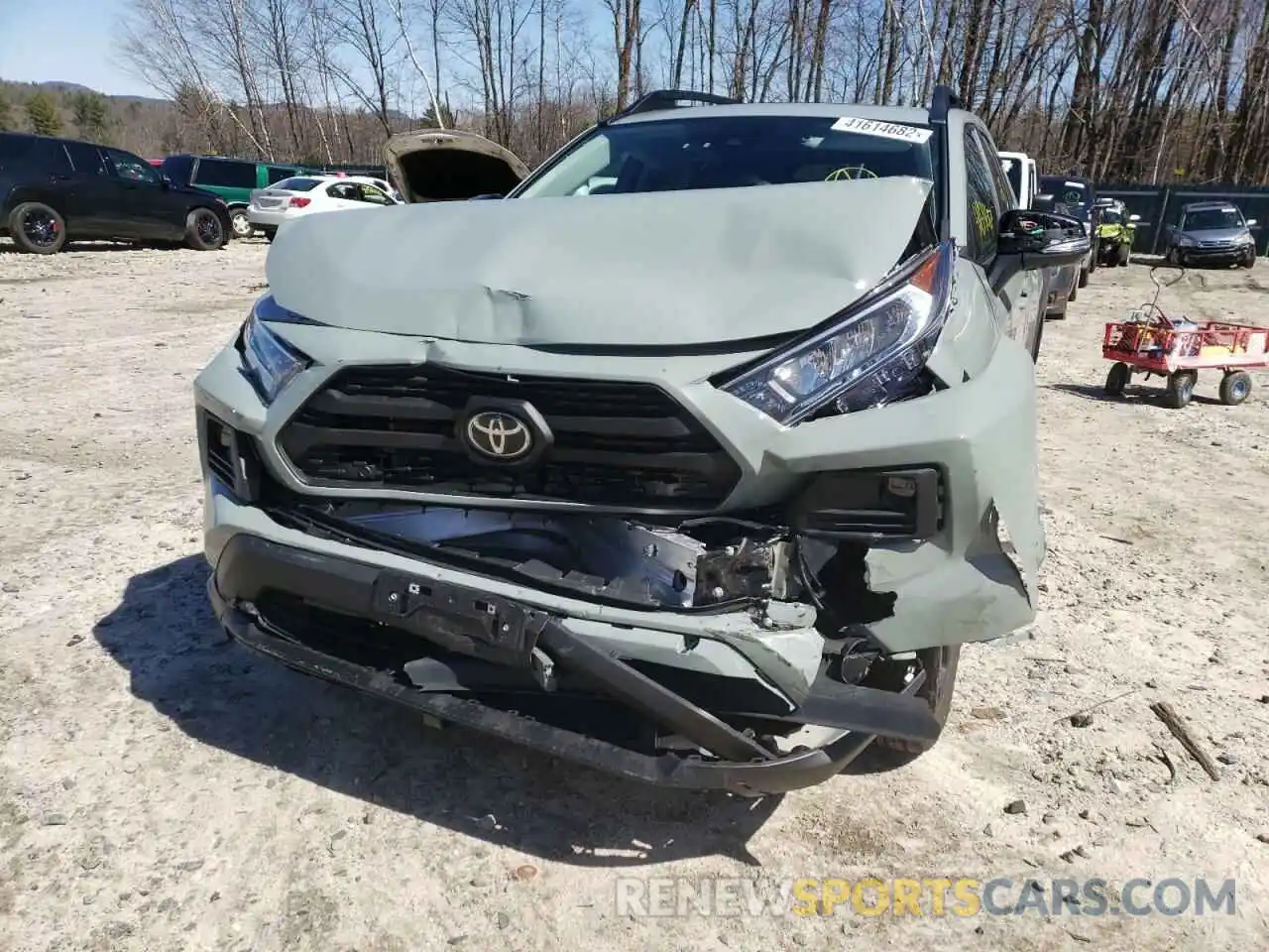 9 Photograph of a damaged car 2T3S1RFV3MW240660 TOYOTA RAV4 2021