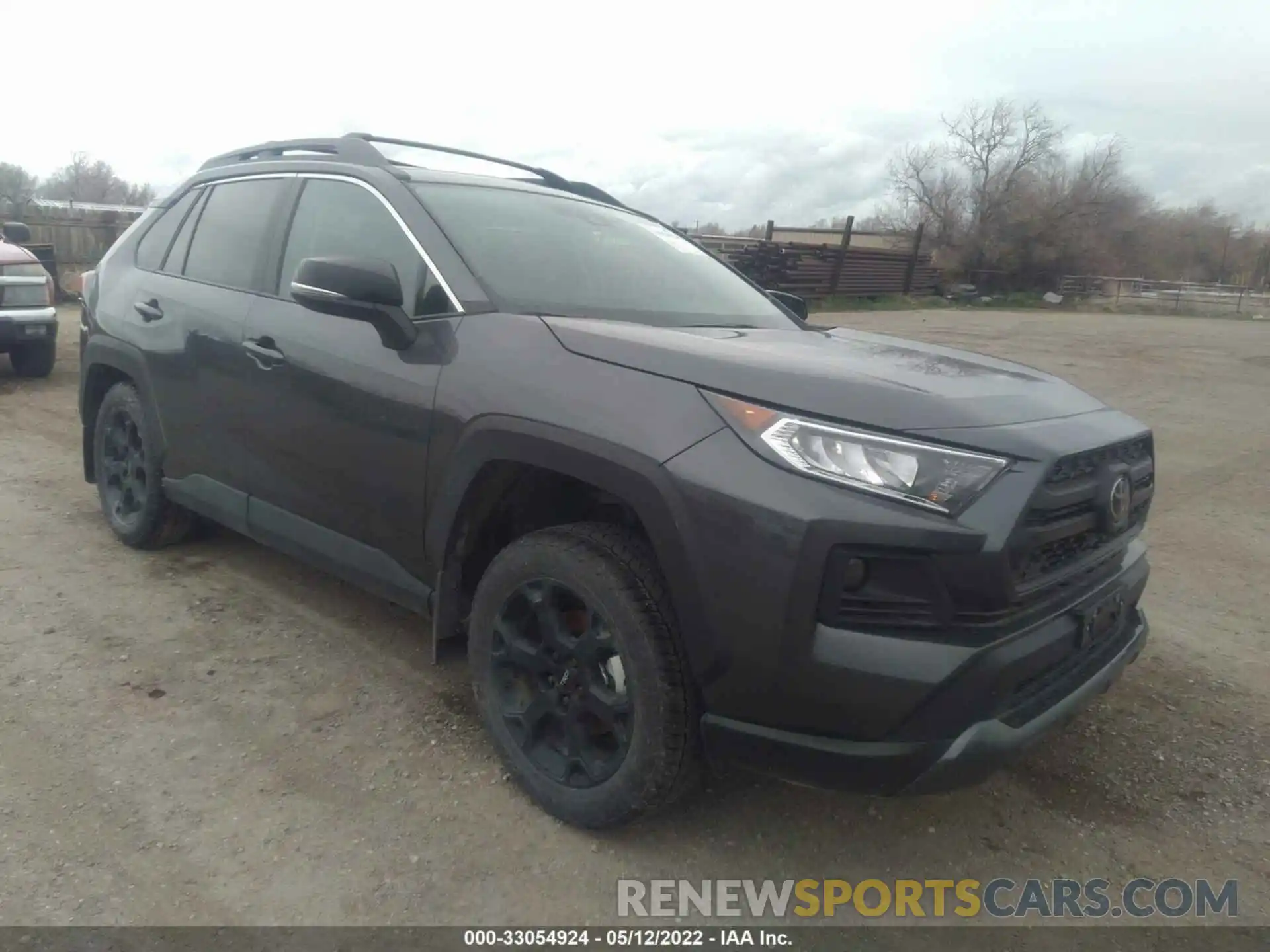 1 Photograph of a damaged car 2T3S1RFV4MW241672 TOYOTA RAV4 2021