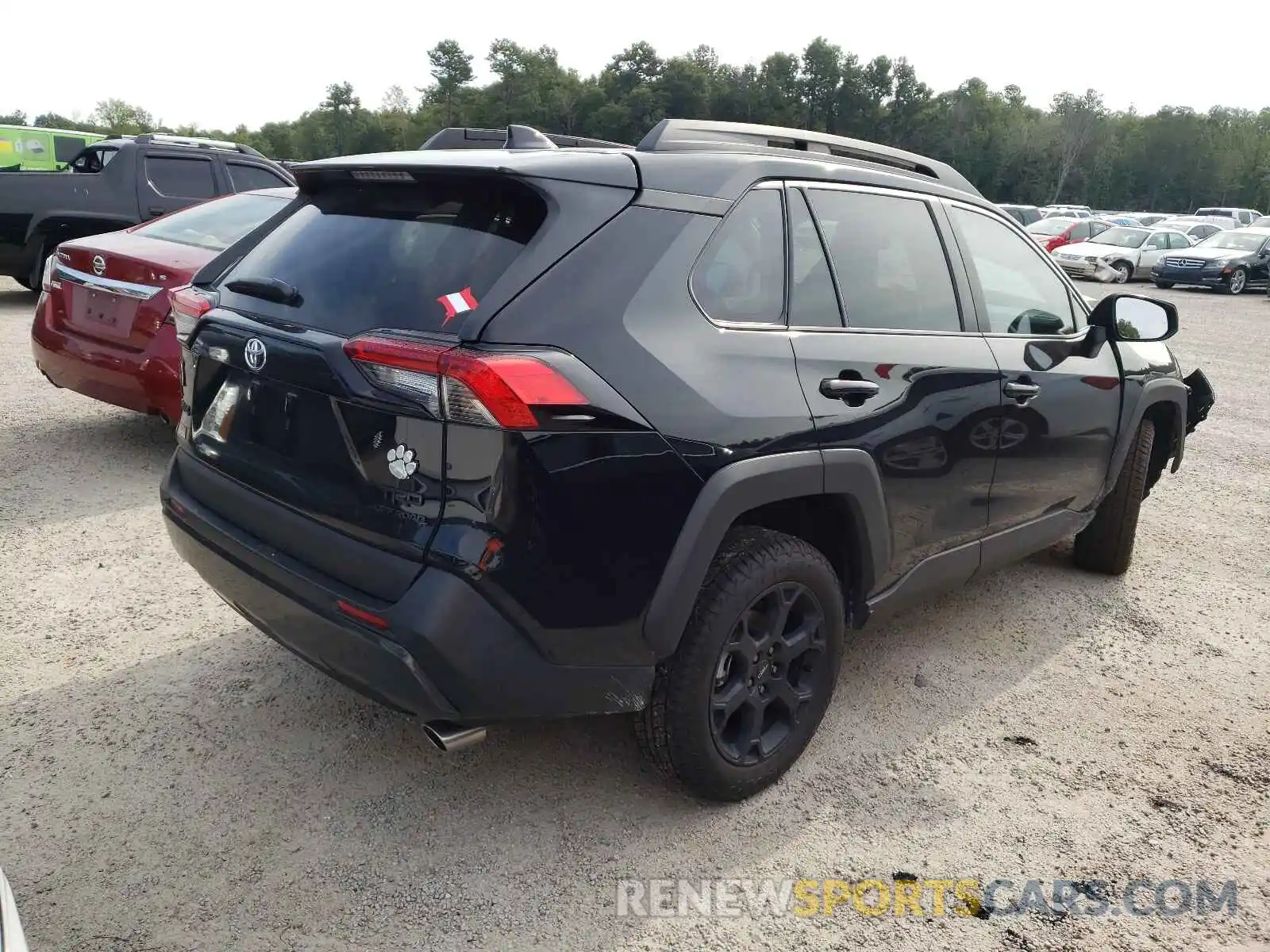 4 Photograph of a damaged car 2T3S1RFV6MW179837 TOYOTA RAV4 2021