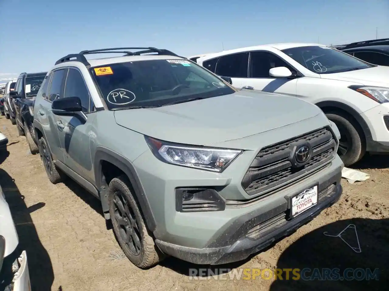 1 Photograph of a damaged car 2T3S1RFV6MW218085 TOYOTA RAV4 2021