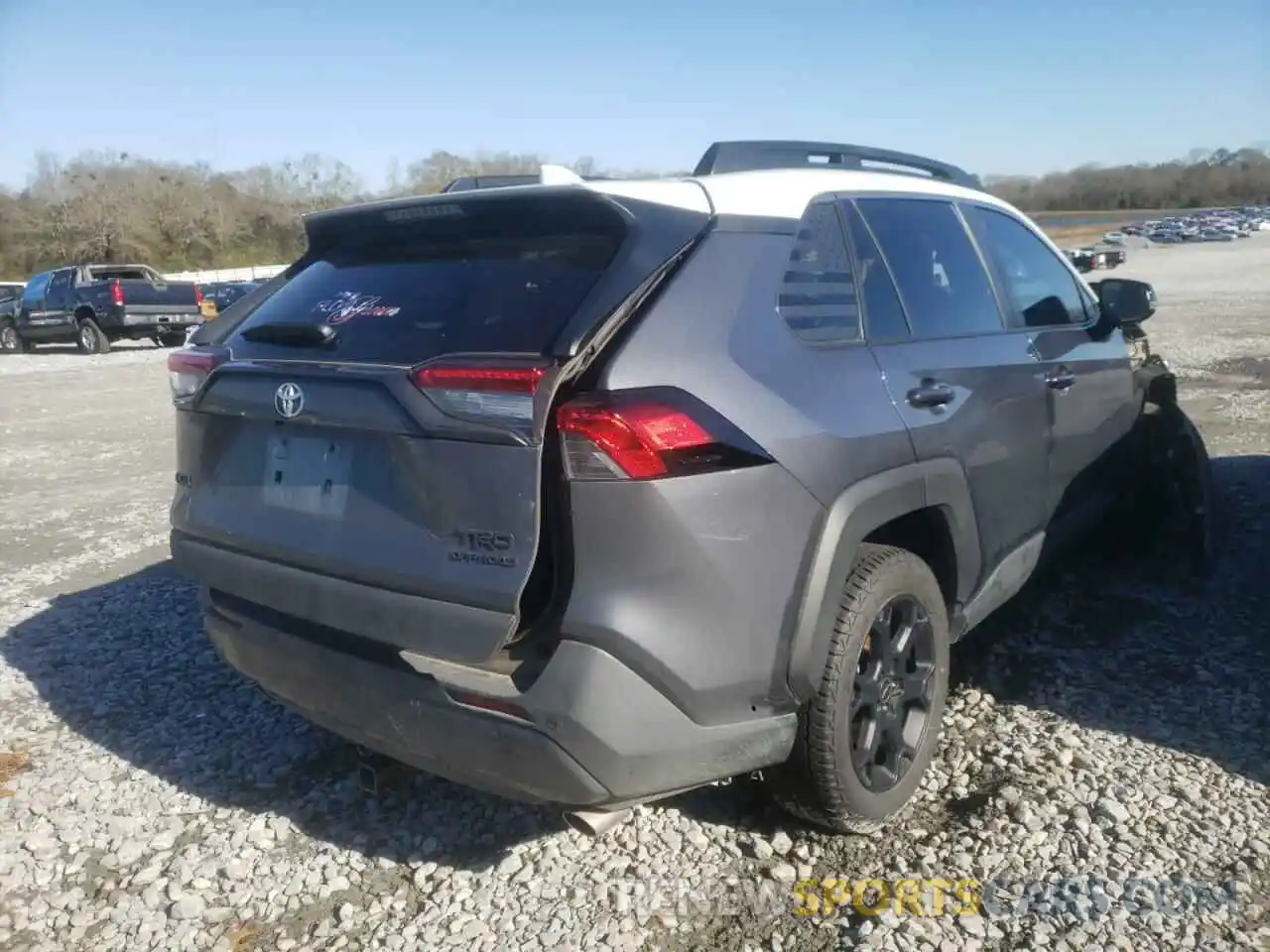 4 Photograph of a damaged car 2T3S1RFV8MW208660 TOYOTA RAV4 2021