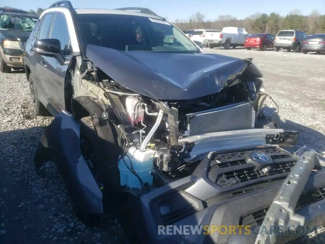 9 Photograph of a damaged car 2T3S1RFV8MW208660 TOYOTA RAV4 2021