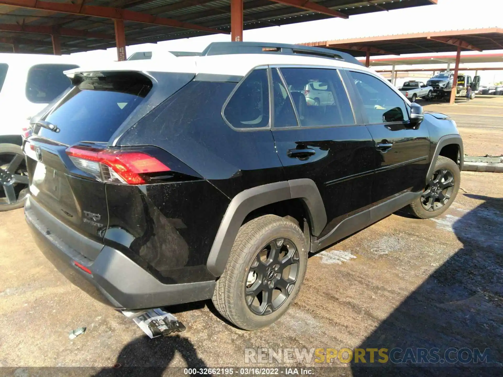 4 Photograph of a damaged car 2T3S1RFV8MW242713 TOYOTA RAV4 2021