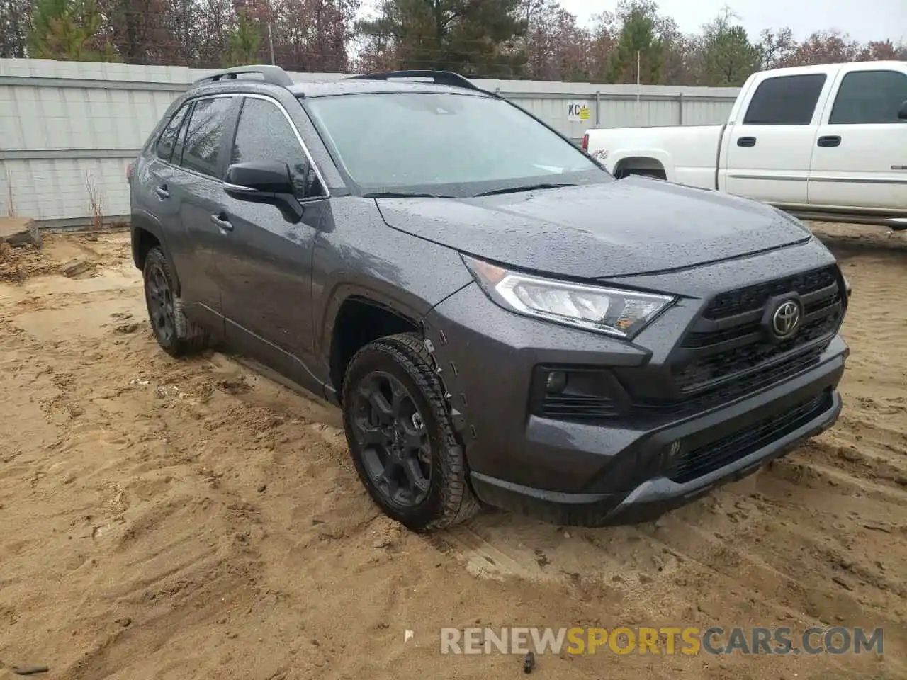 1 Photograph of a damaged car 2T3S1RFV9MW177810 TOYOTA RAV4 2021