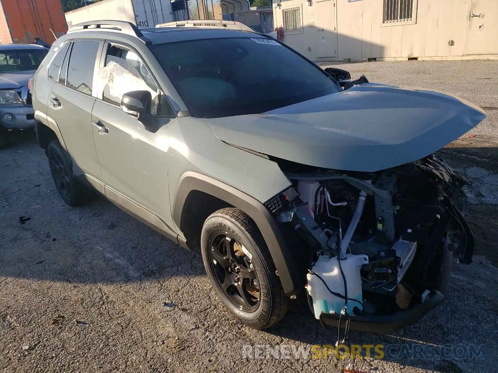 1 Photograph of a damaged car 2T3S1RFV9MW201216 TOYOTA RAV4 2021