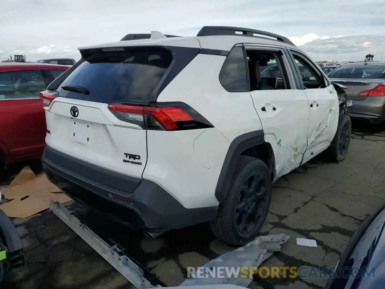 3 Photograph of a damaged car 2T3S1RFVXMW176780 TOYOTA RAV4 2021