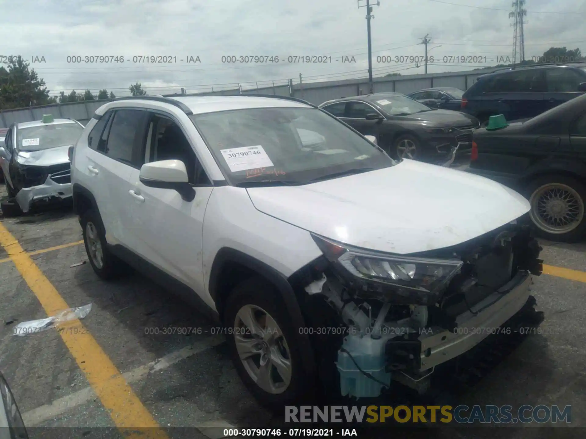 1 Photograph of a damaged car 2T3W1RFV0MC088176 TOYOTA RAV4 2021