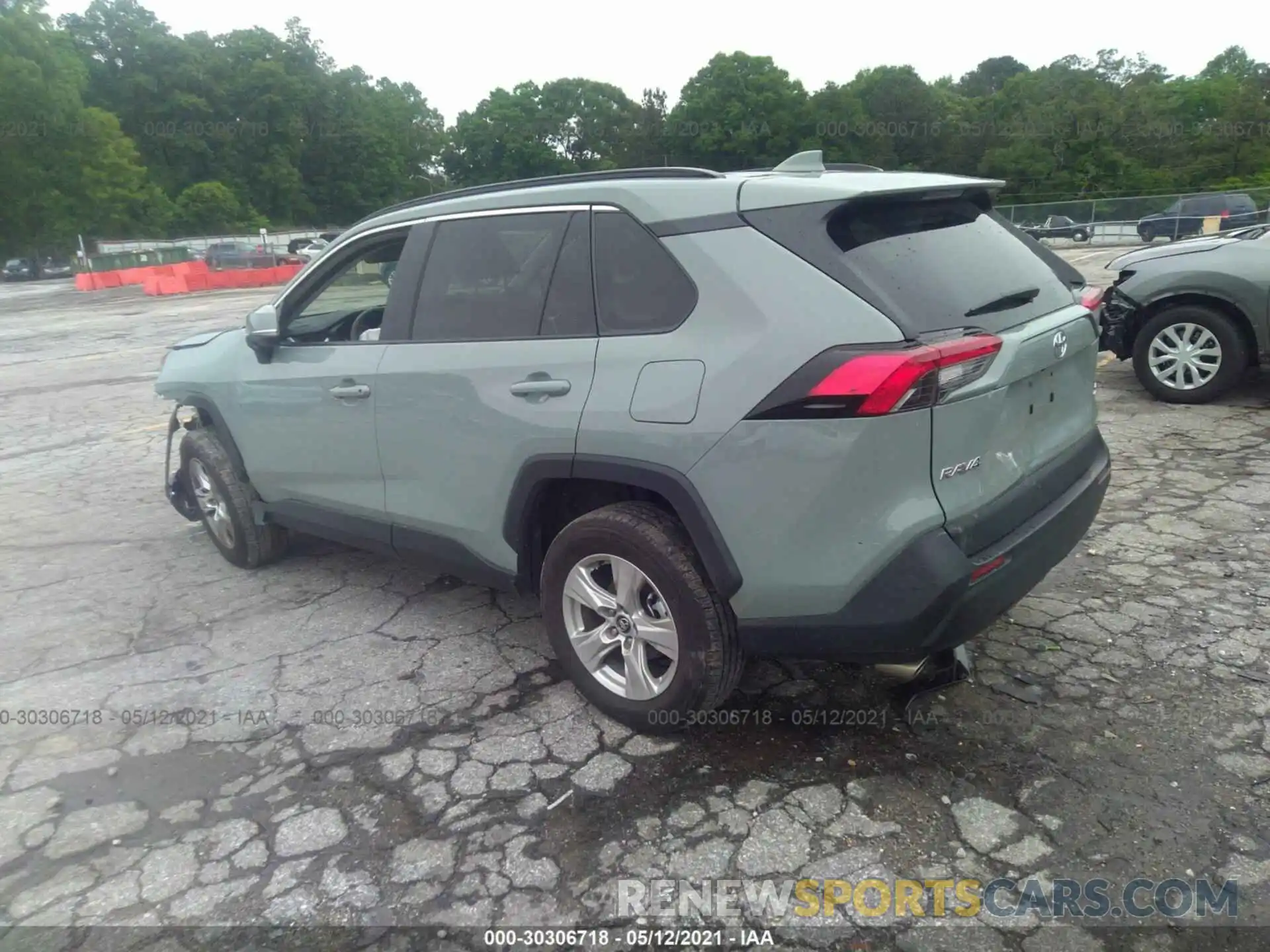 3 Photograph of a damaged car 2T3W1RFV0MC089358 TOYOTA RAV4 2021