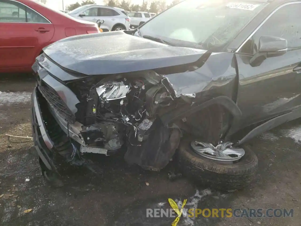 9 Photograph of a damaged car 2T3W1RFV0MC091241 TOYOTA RAV4 2021