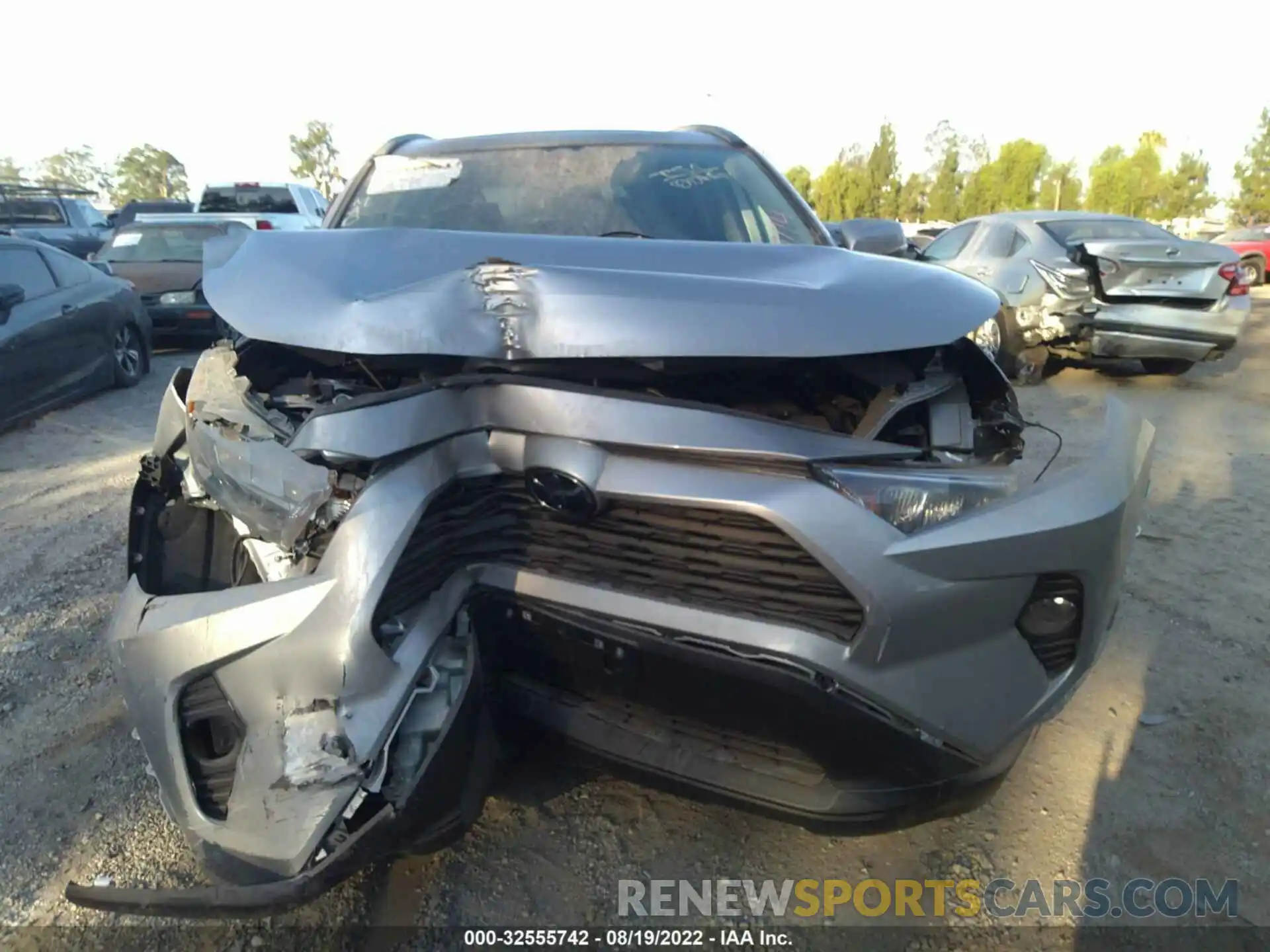 6 Photograph of a damaged car 2T3W1RFV0MC094818 TOYOTA RAV4 2021