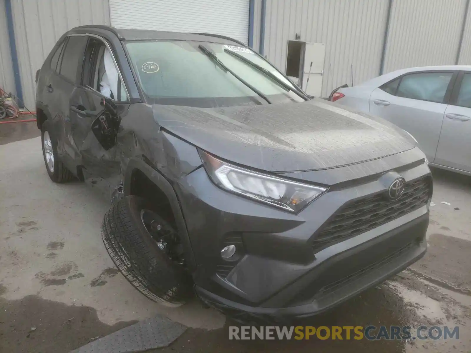 1 Photograph of a damaged car 2T3W1RFV0MC097847 TOYOTA RAV4 2021