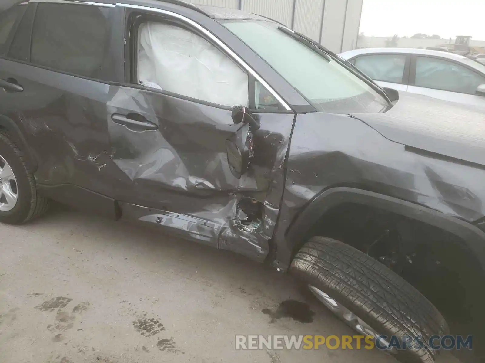 9 Photograph of a damaged car 2T3W1RFV0MC097847 TOYOTA RAV4 2021