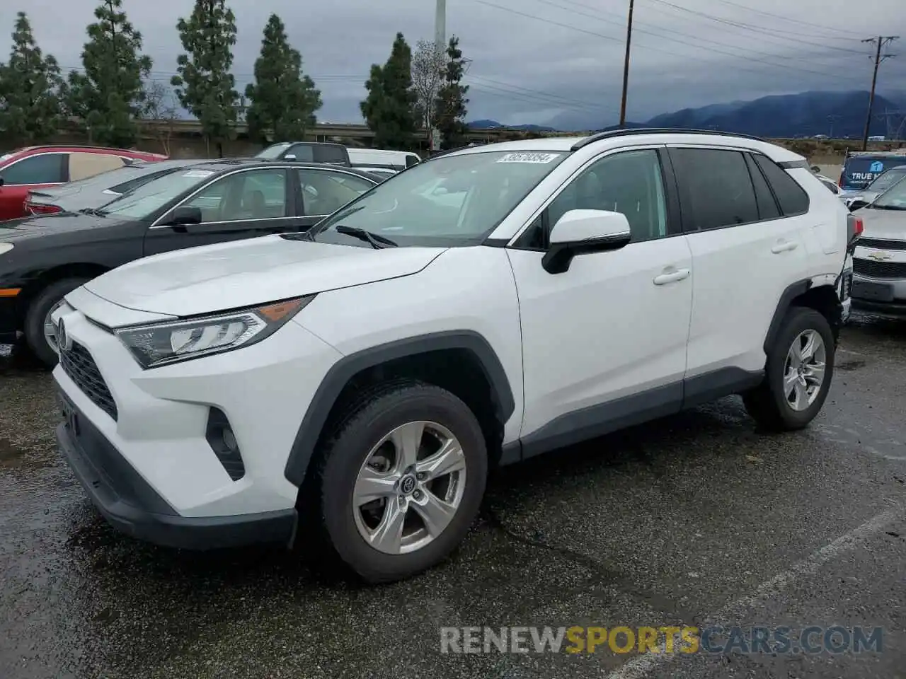 1 Photograph of a damaged car 2T3W1RFV0MC099307 TOYOTA RAV4 2021