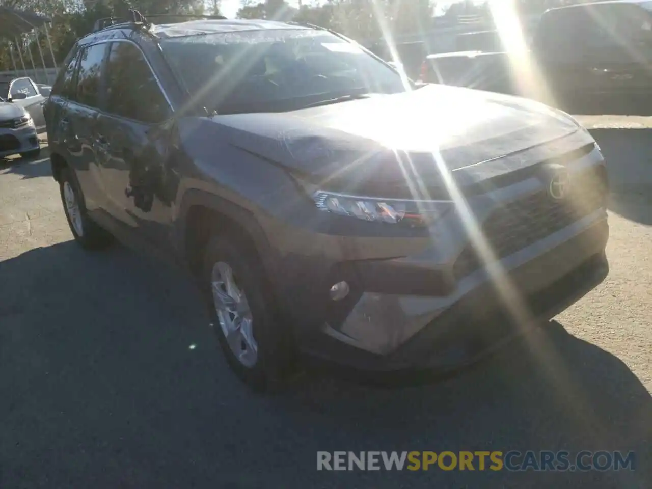 1 Photograph of a damaged car 2T3W1RFV0MC117742 TOYOTA RAV4 2021