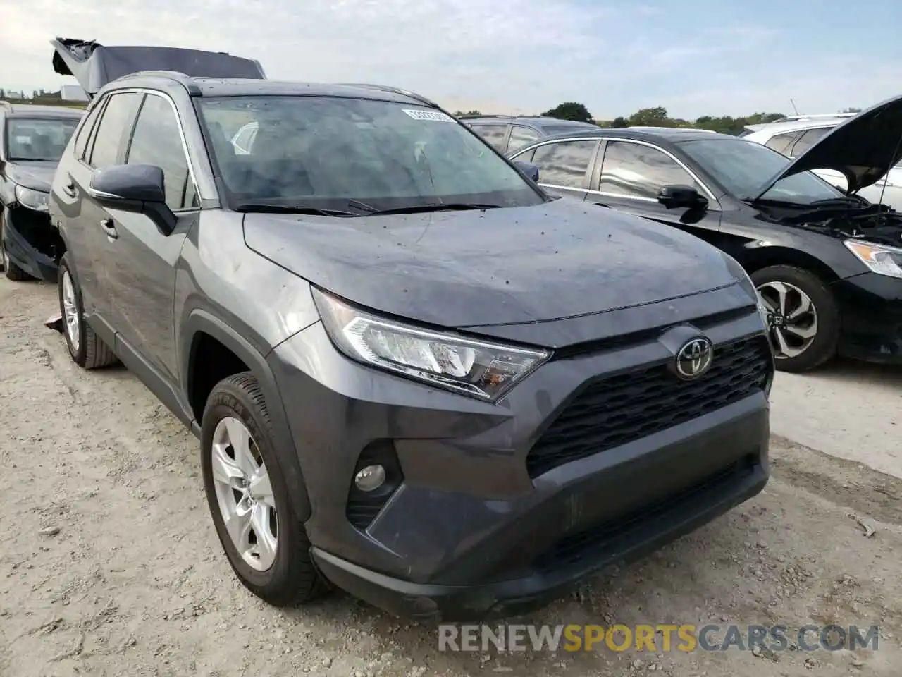 1 Фотография поврежденного автомобиля 2T3W1RFV0MC118017 TOYOTA RAV4 2021