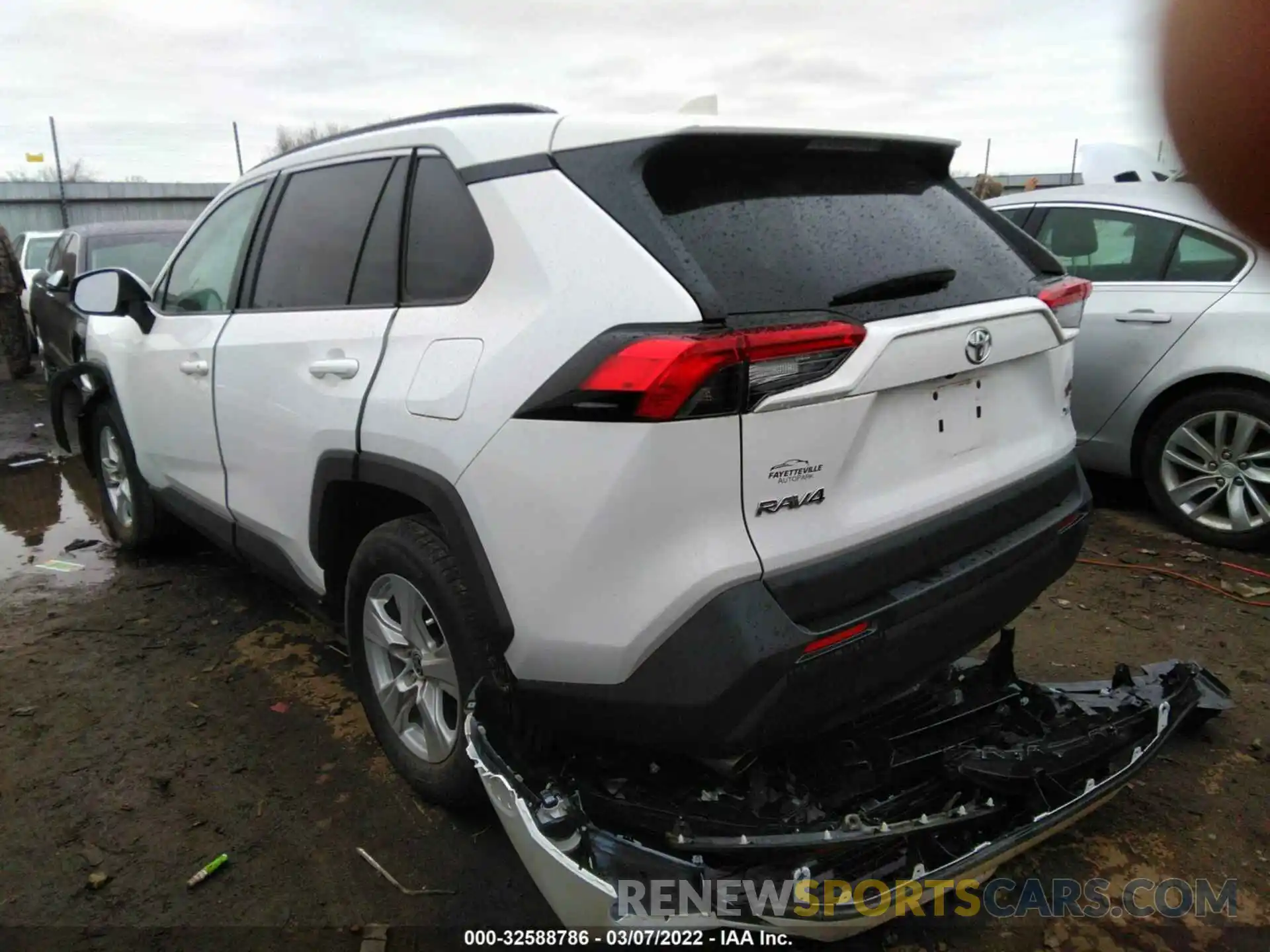 3 Фотография поврежденного автомобиля 2T3W1RFV0MC119703 TOYOTA RAV4 2021