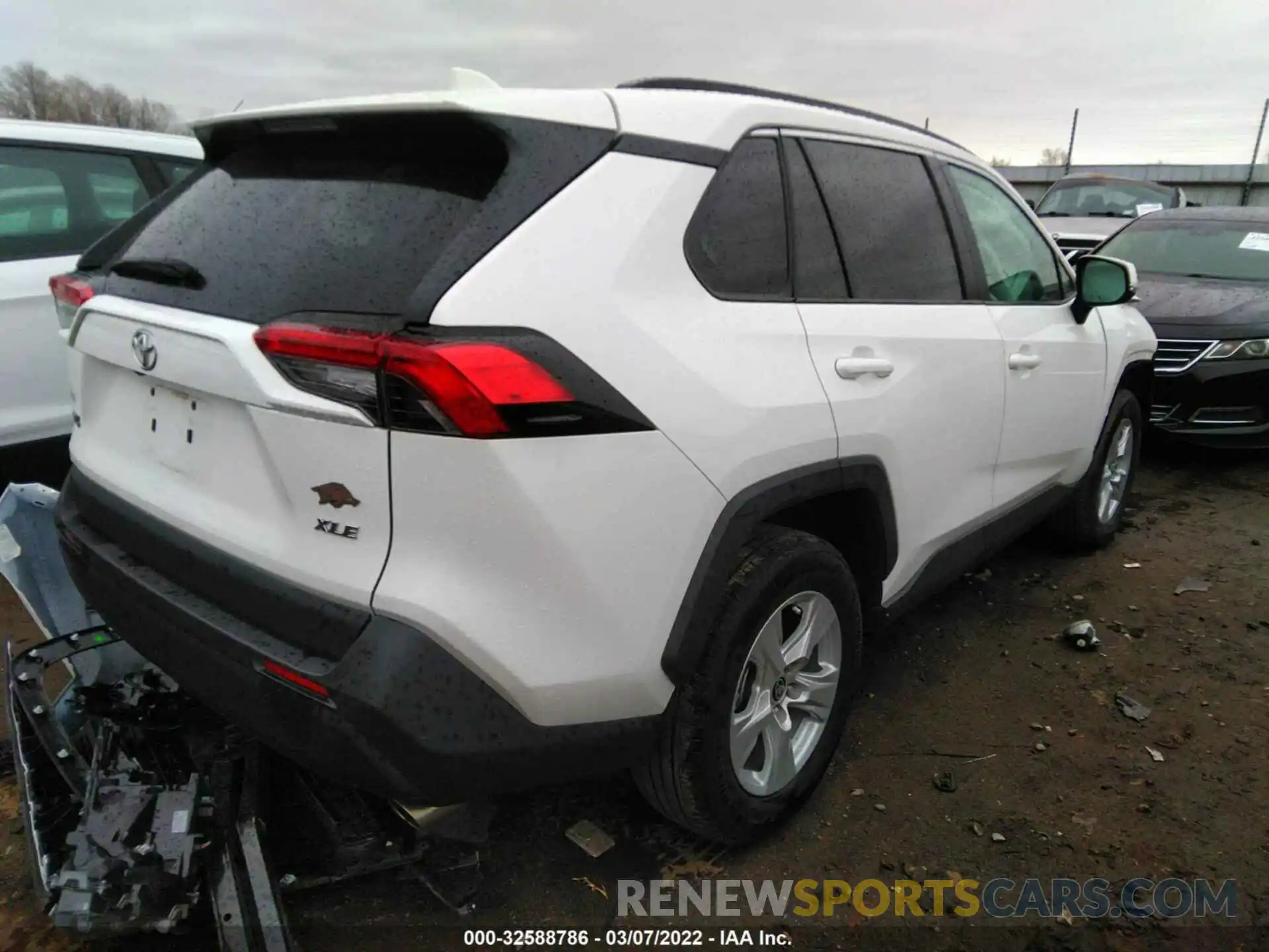 4 Photograph of a damaged car 2T3W1RFV0MC119703 TOYOTA RAV4 2021