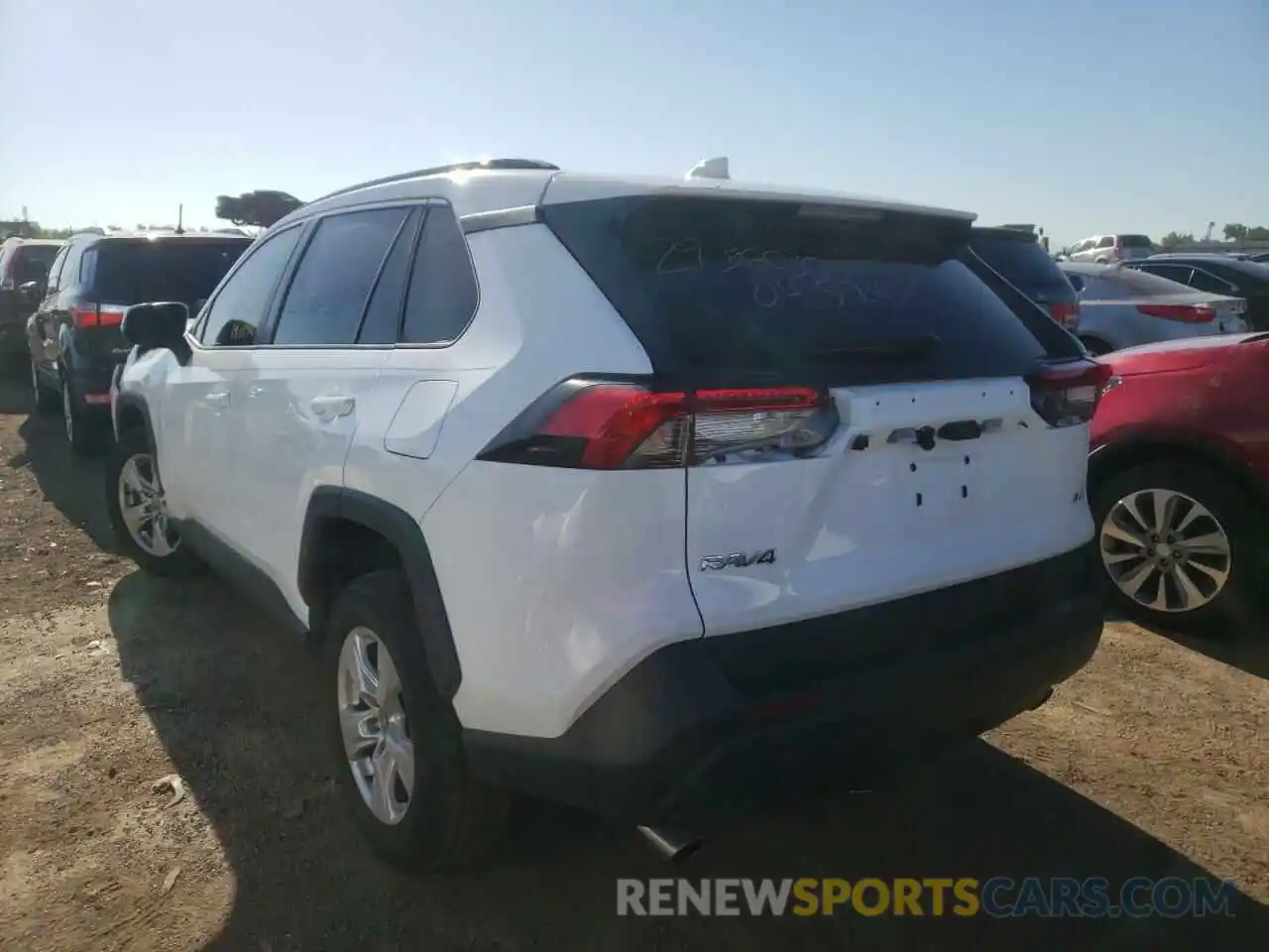 3 Photograph of a damaged car 2T3W1RFV0MC122536 TOYOTA RAV4 2021