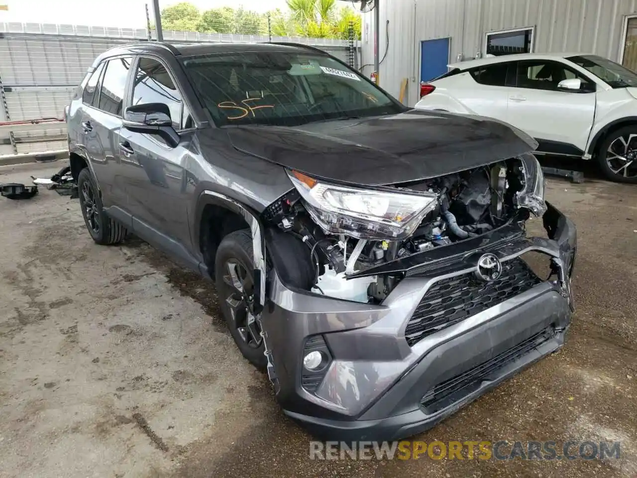 1 Photograph of a damaged car 2T3W1RFV0MC128353 TOYOTA RAV4 2021