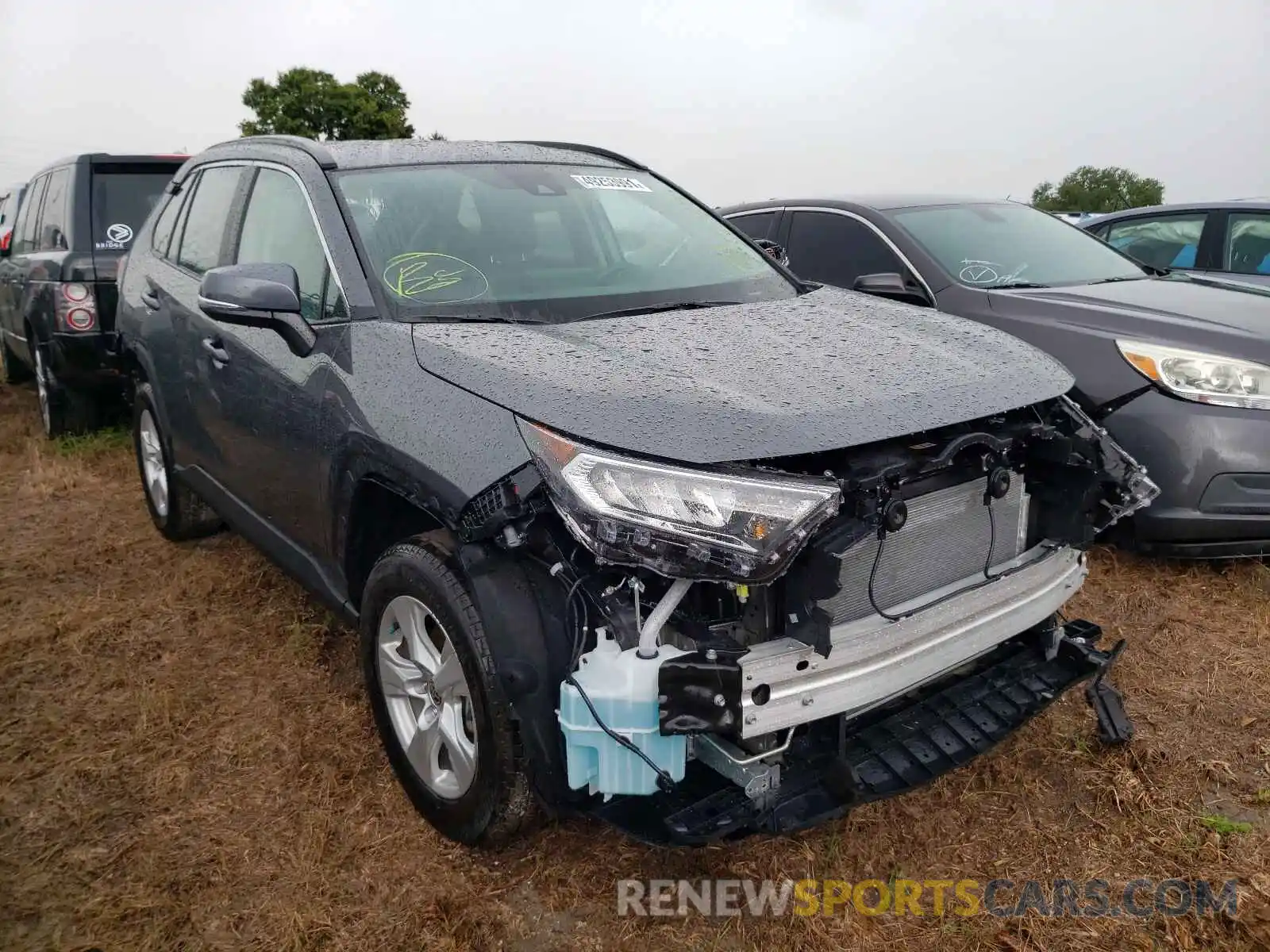 1 Photograph of a damaged car 2T3W1RFV0MC140387 TOYOTA RAV4 2021