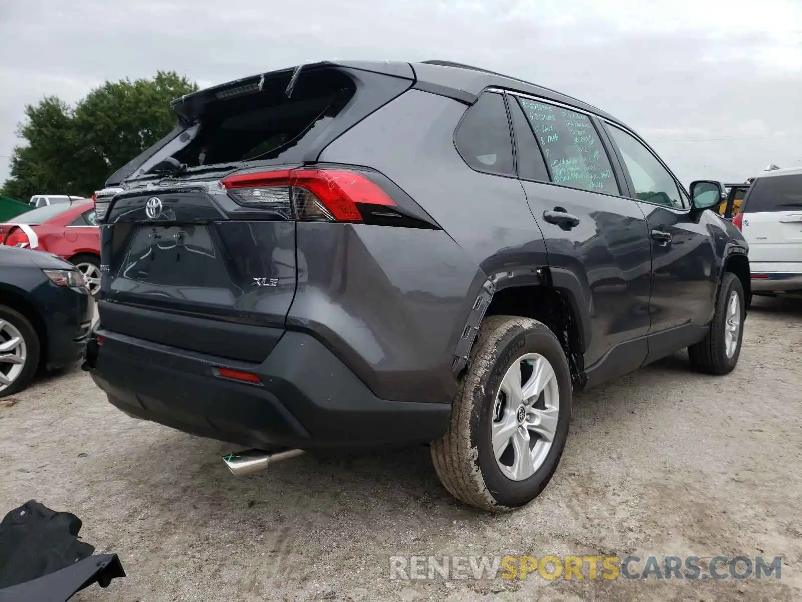 4 Photograph of a damaged car 2T3W1RFV0MC140387 TOYOTA RAV4 2021