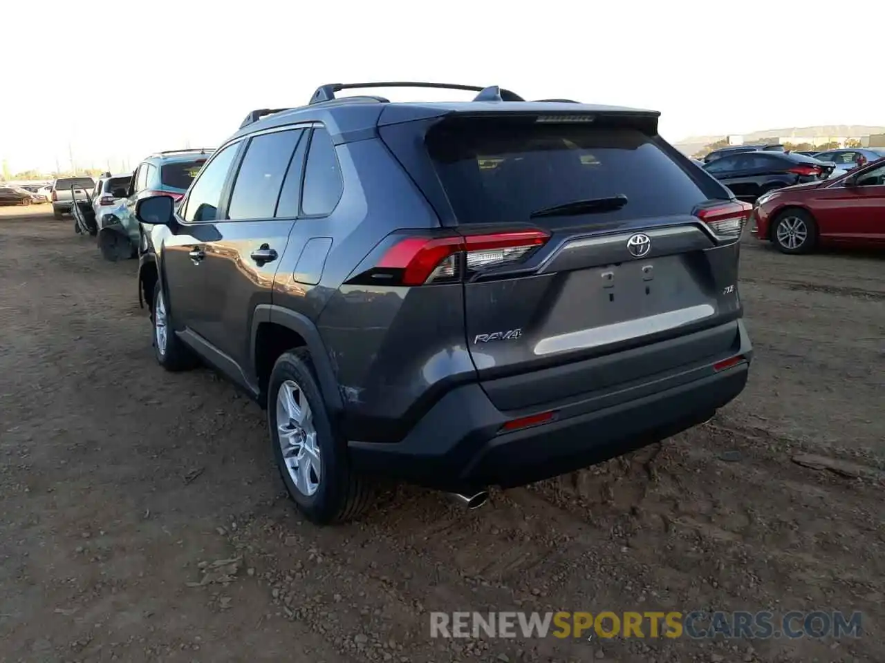 3 Photograph of a damaged car 2T3W1RFV0MC147484 TOYOTA RAV4 2021