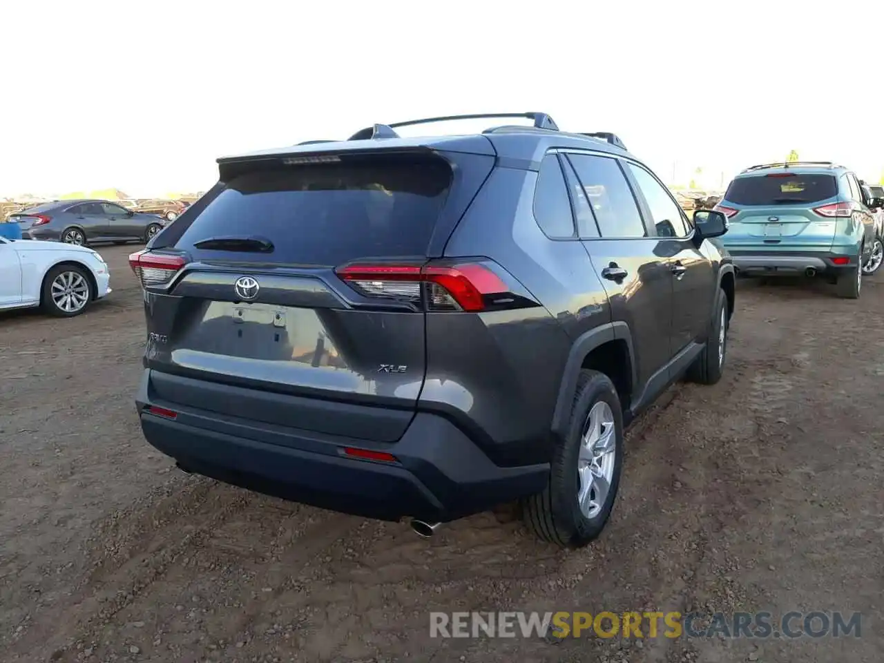 4 Photograph of a damaged car 2T3W1RFV0MC147484 TOYOTA RAV4 2021