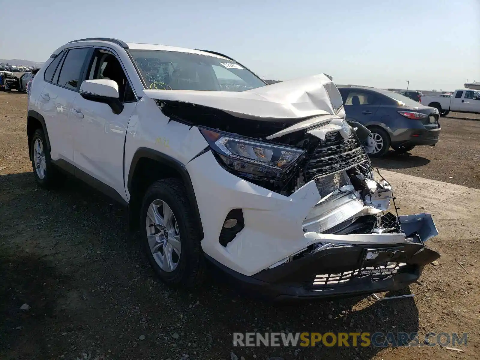 1 Photograph of a damaged car 2T3W1RFV0MC150966 TOYOTA RAV4 2021