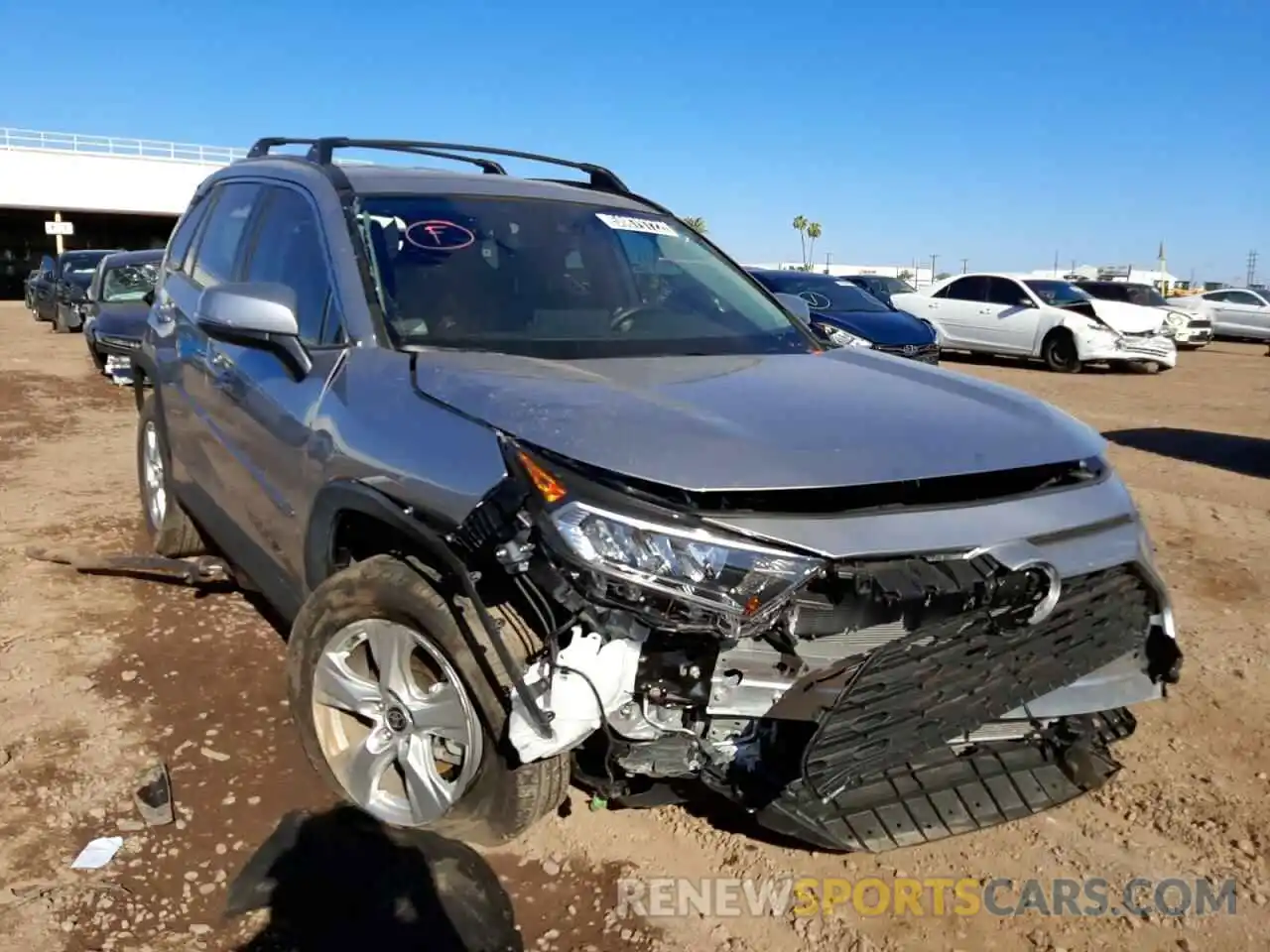 1 Photograph of a damaged car 2T3W1RFV0MC161093 TOYOTA RAV4 2021