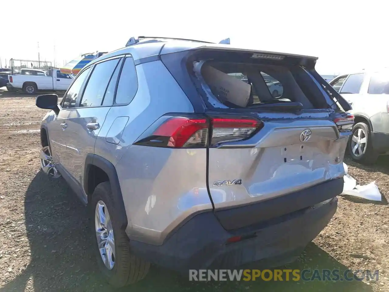 3 Photograph of a damaged car 2T3W1RFV0MC161093 TOYOTA RAV4 2021