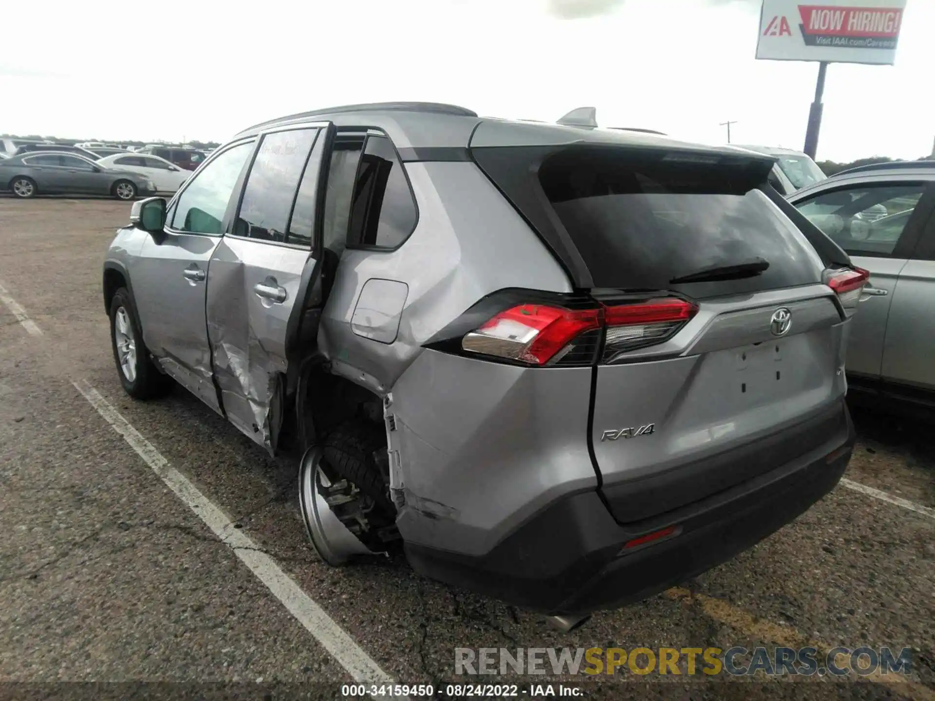 3 Photograph of a damaged car 2T3W1RFV0MW106190 TOYOTA RAV4 2021