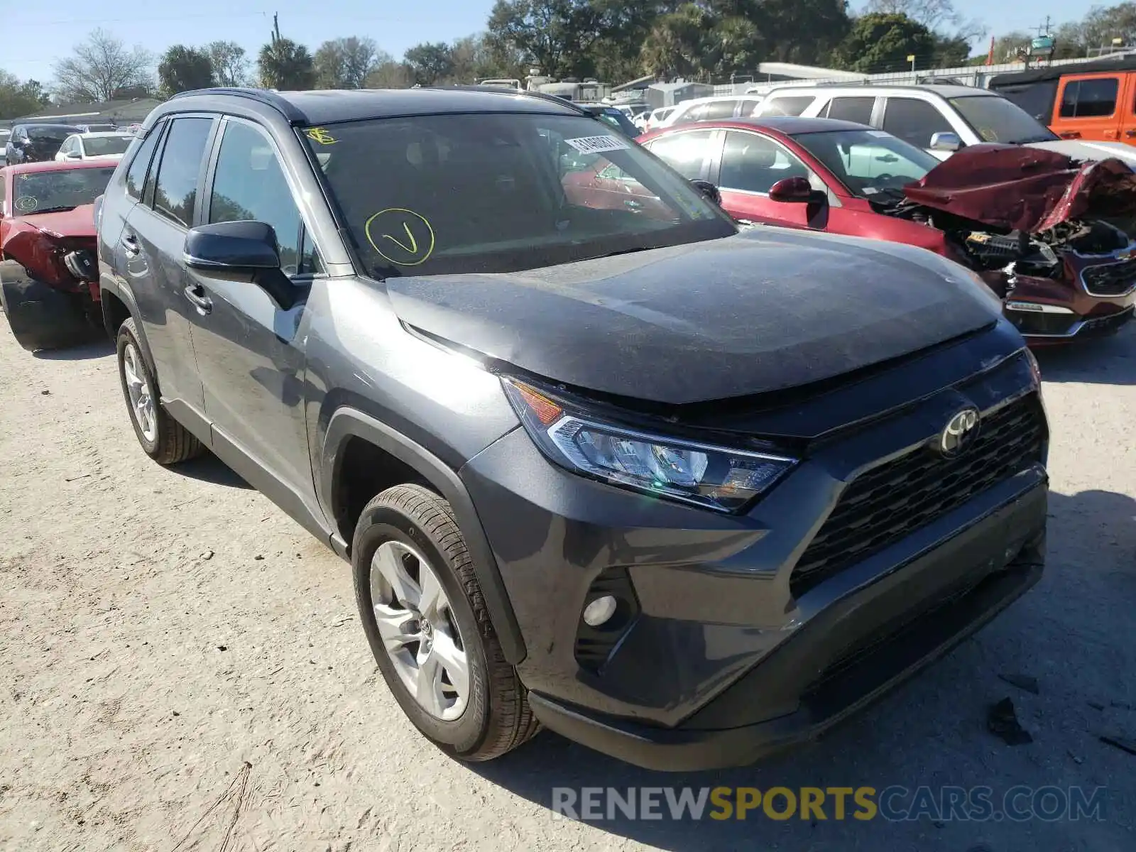 1 Photograph of a damaged car 2T3W1RFV0MW117853 TOYOTA RAV4 2021