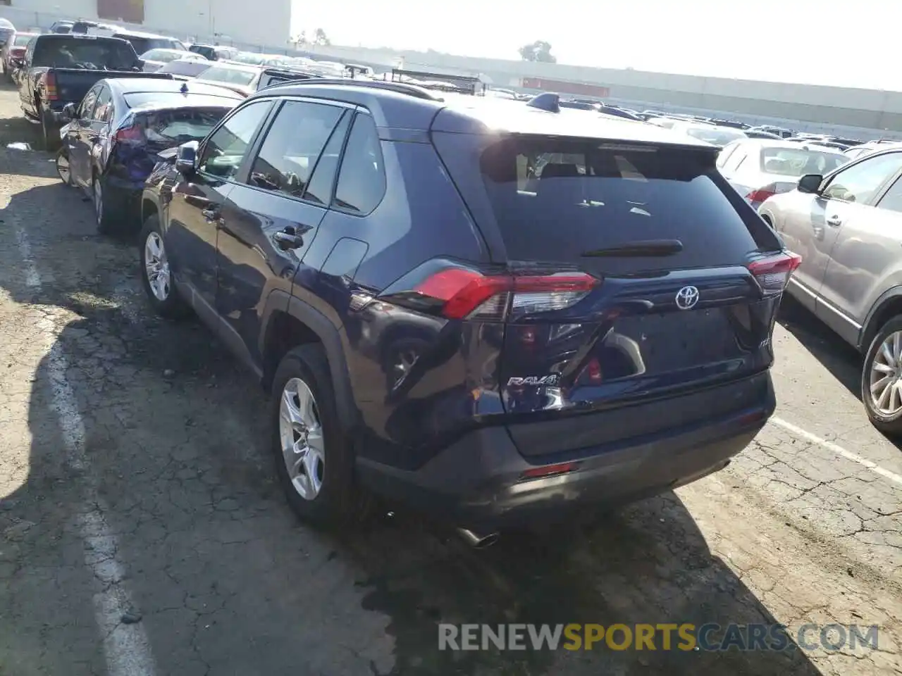 3 Photograph of a damaged car 2T3W1RFV0MW137293 TOYOTA RAV4 2021