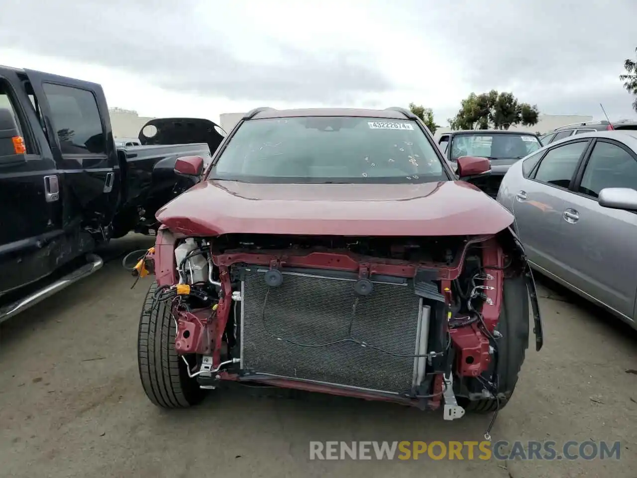 5 Photograph of a damaged car 2T3W1RFV0MW144843 TOYOTA RAV4 2021