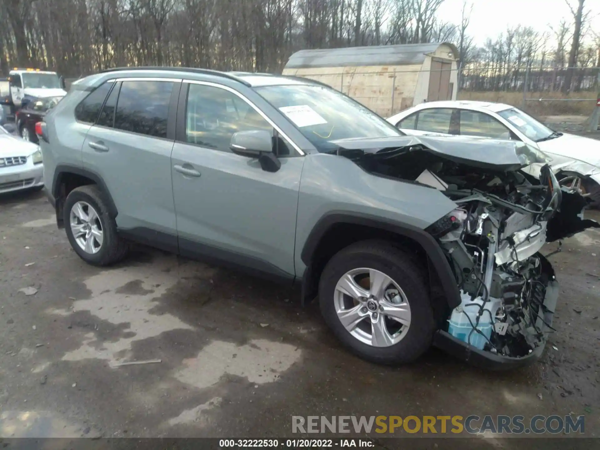 1 Photograph of a damaged car 2T3W1RFV0MW162582 TOYOTA RAV4 2021