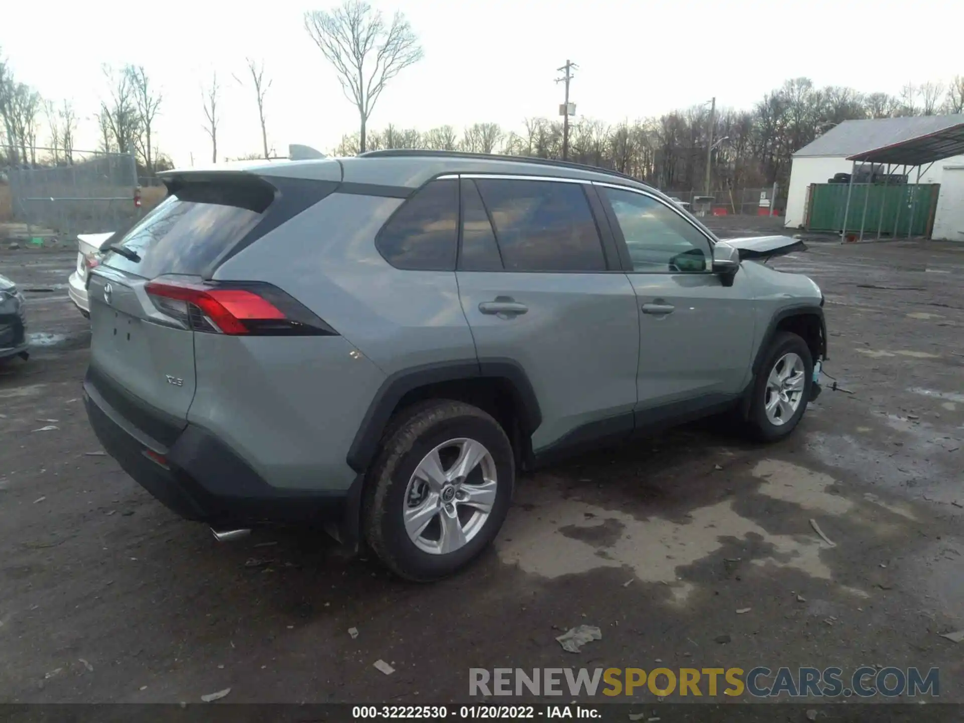 4 Photograph of a damaged car 2T3W1RFV0MW162582 TOYOTA RAV4 2021