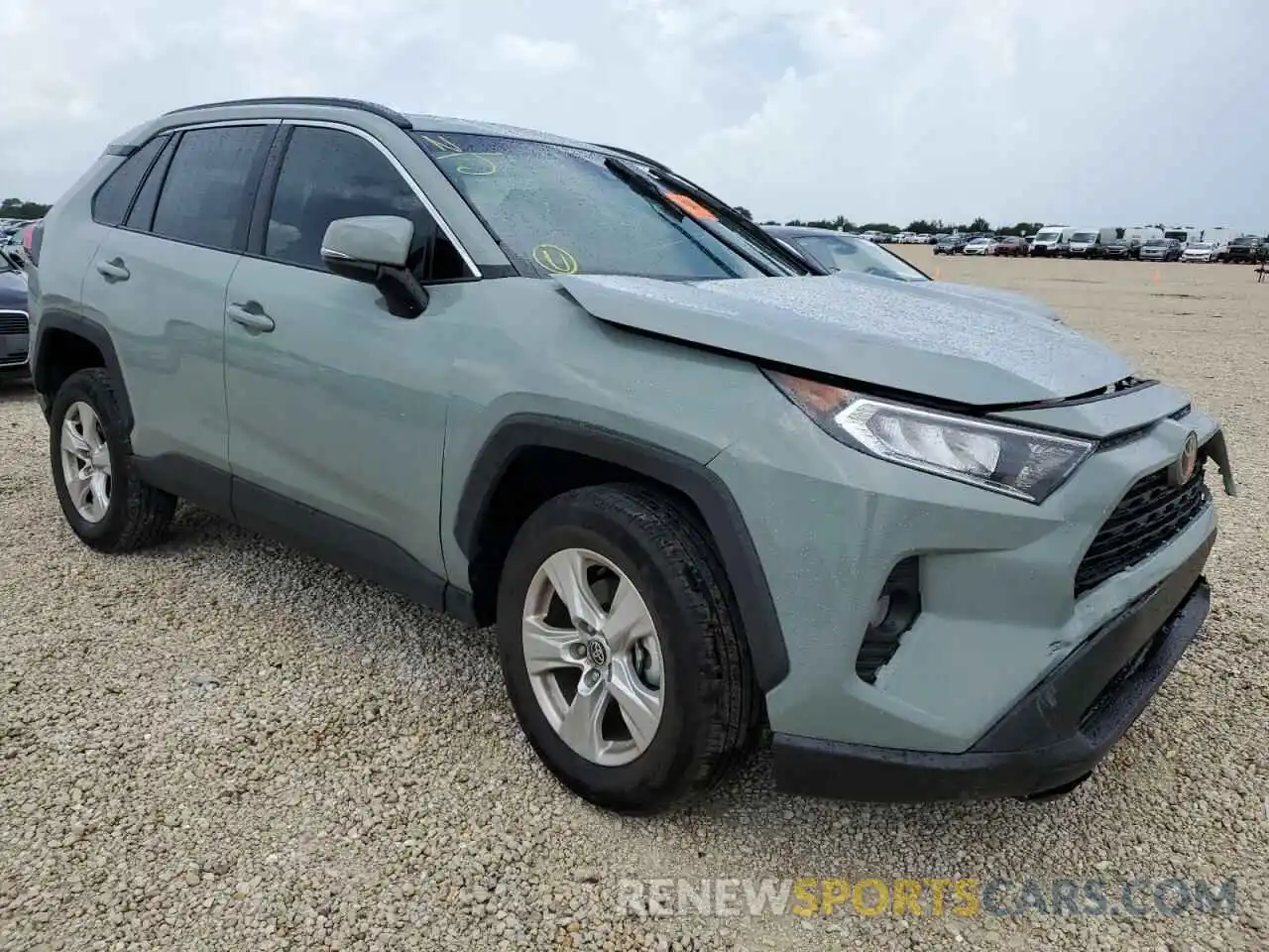 1 Photograph of a damaged car 2T3W1RFV0MW164848 TOYOTA RAV4 2021