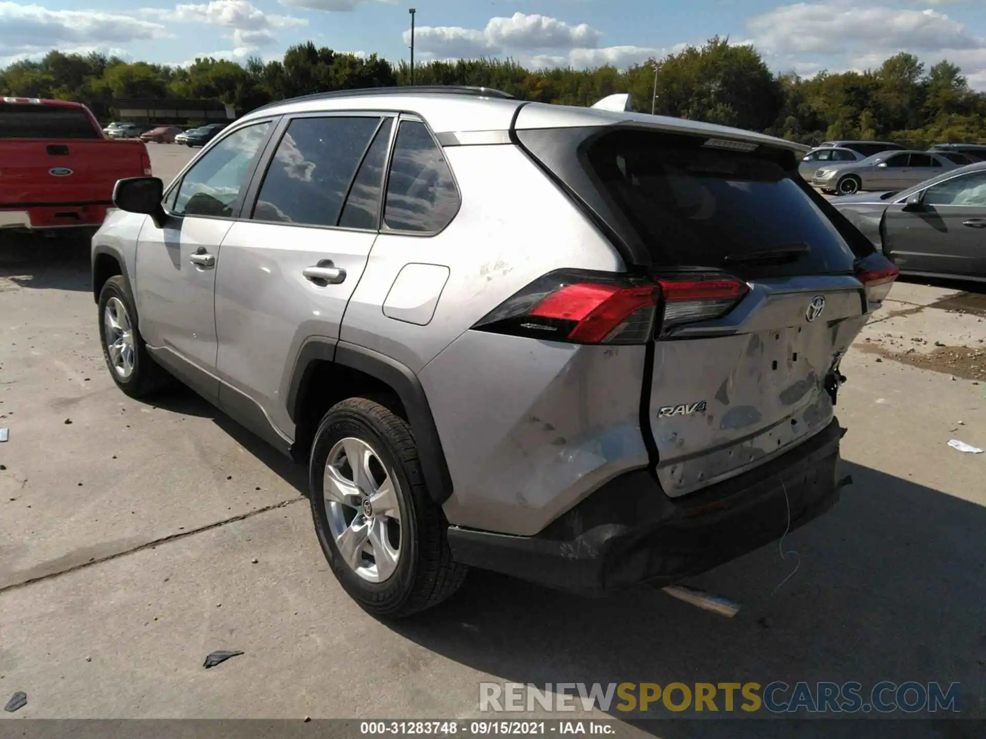 3 Photograph of a damaged car 2T3W1RFV0MW165272 TOYOTA RAV4 2021