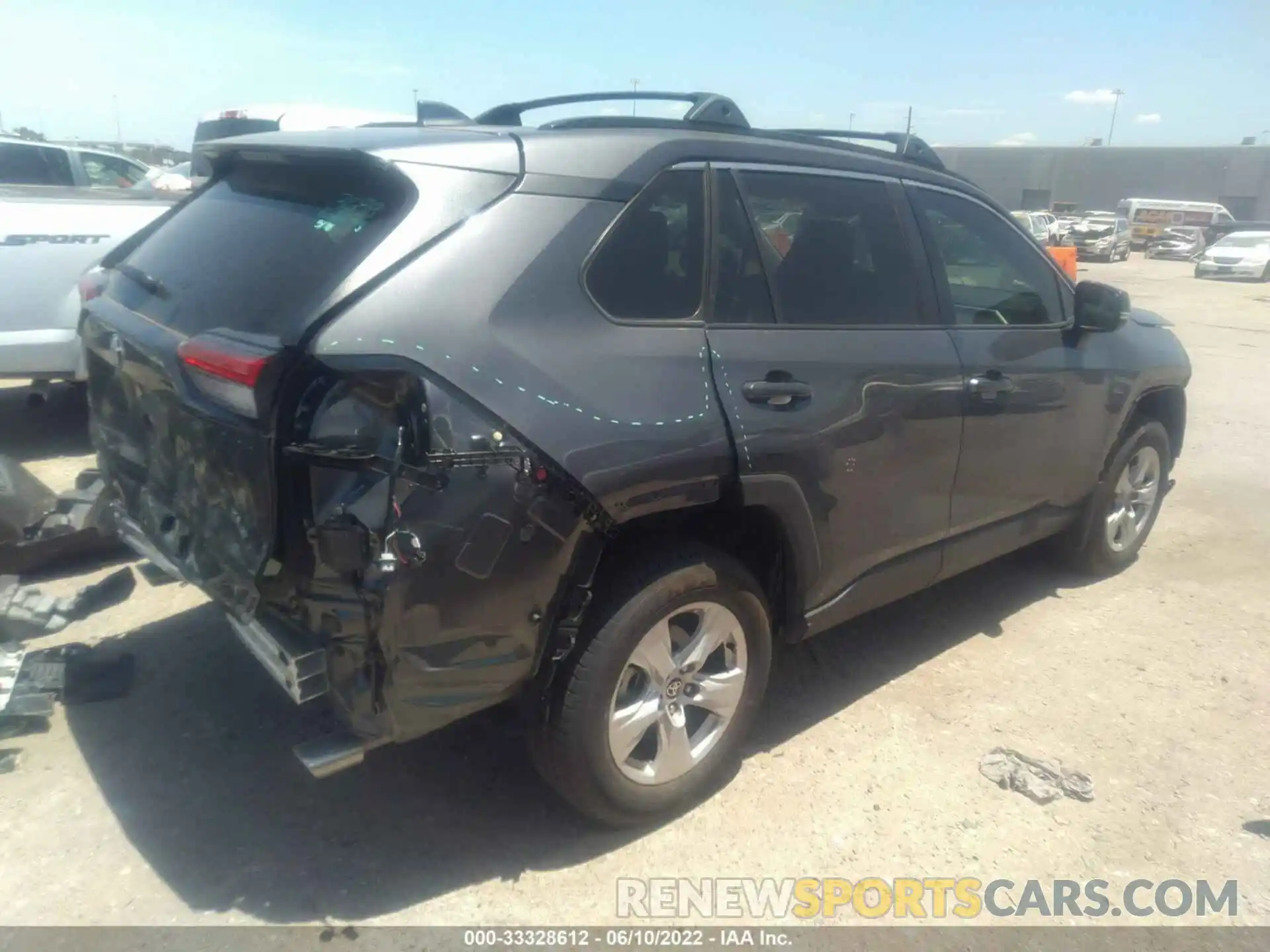 4 Photograph of a damaged car 2T3W1RFV0MW177082 TOYOTA RAV4 2021