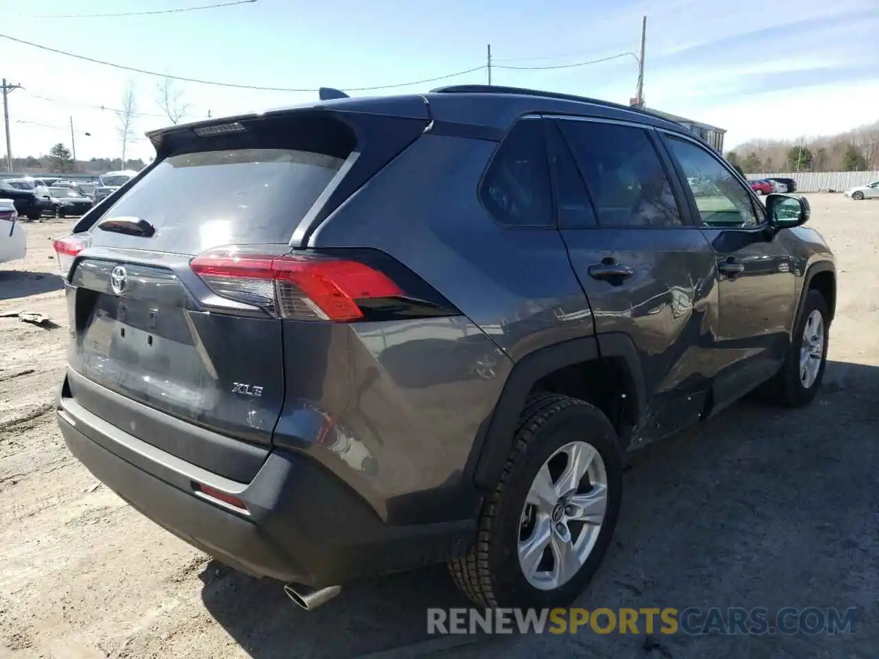 4 Photograph of a damaged car 2T3W1RFV1MC087134 TOYOTA RAV4 2021