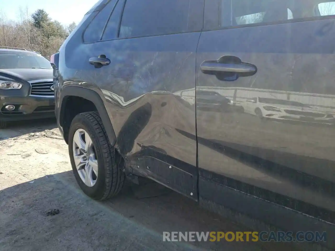 9 Photograph of a damaged car 2T3W1RFV1MC087134 TOYOTA RAV4 2021