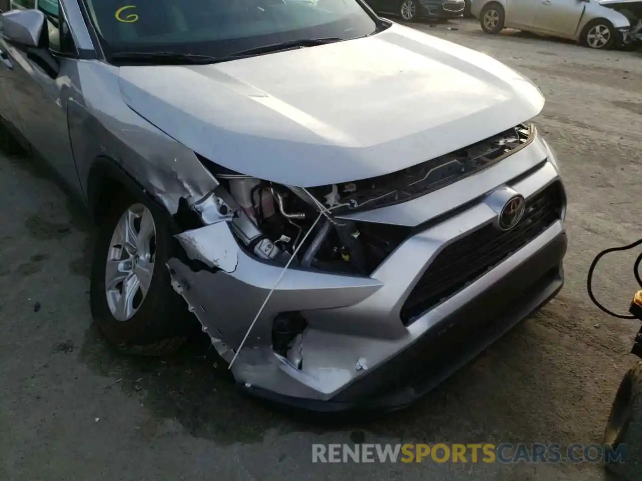 9 Photograph of a damaged car 2T3W1RFV1MC097453 TOYOTA RAV4 2021