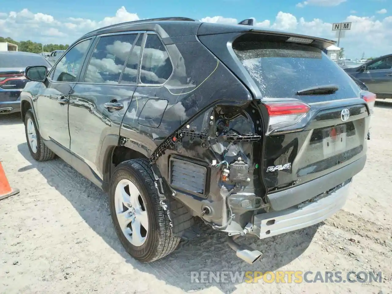 3 Photograph of a damaged car 2T3W1RFV1MC104773 TOYOTA RAV4 2021