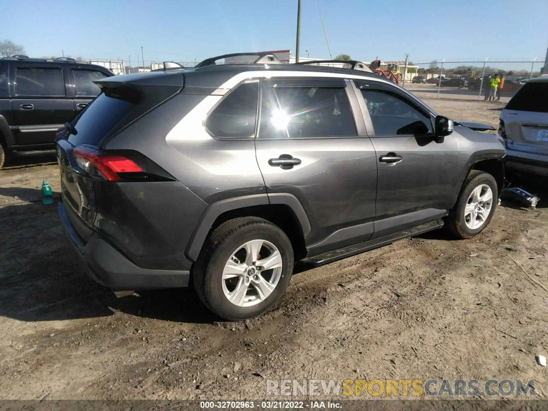 4 Фотография поврежденного автомобиля 2T3W1RFV1MC105387 TOYOTA RAV4 2021