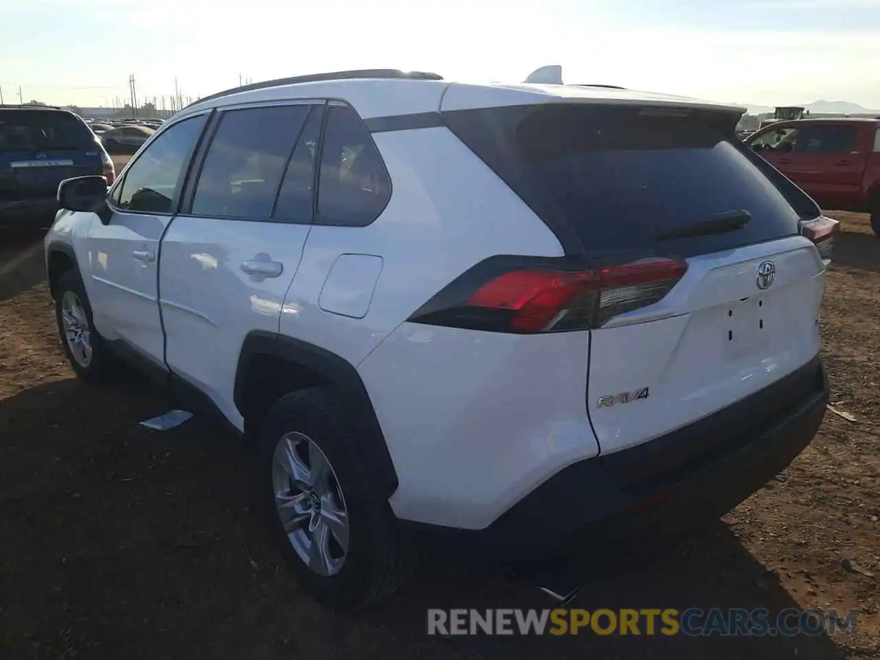 3 Фотография поврежденного автомобиля 2T3W1RFV1MC106992 TOYOTA RAV4 2021