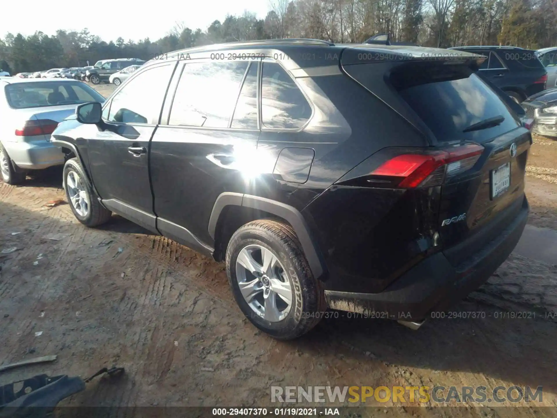 3 Фотография поврежденного автомобиля 2T3W1RFV1MC108371 TOYOTA RAV4 2021