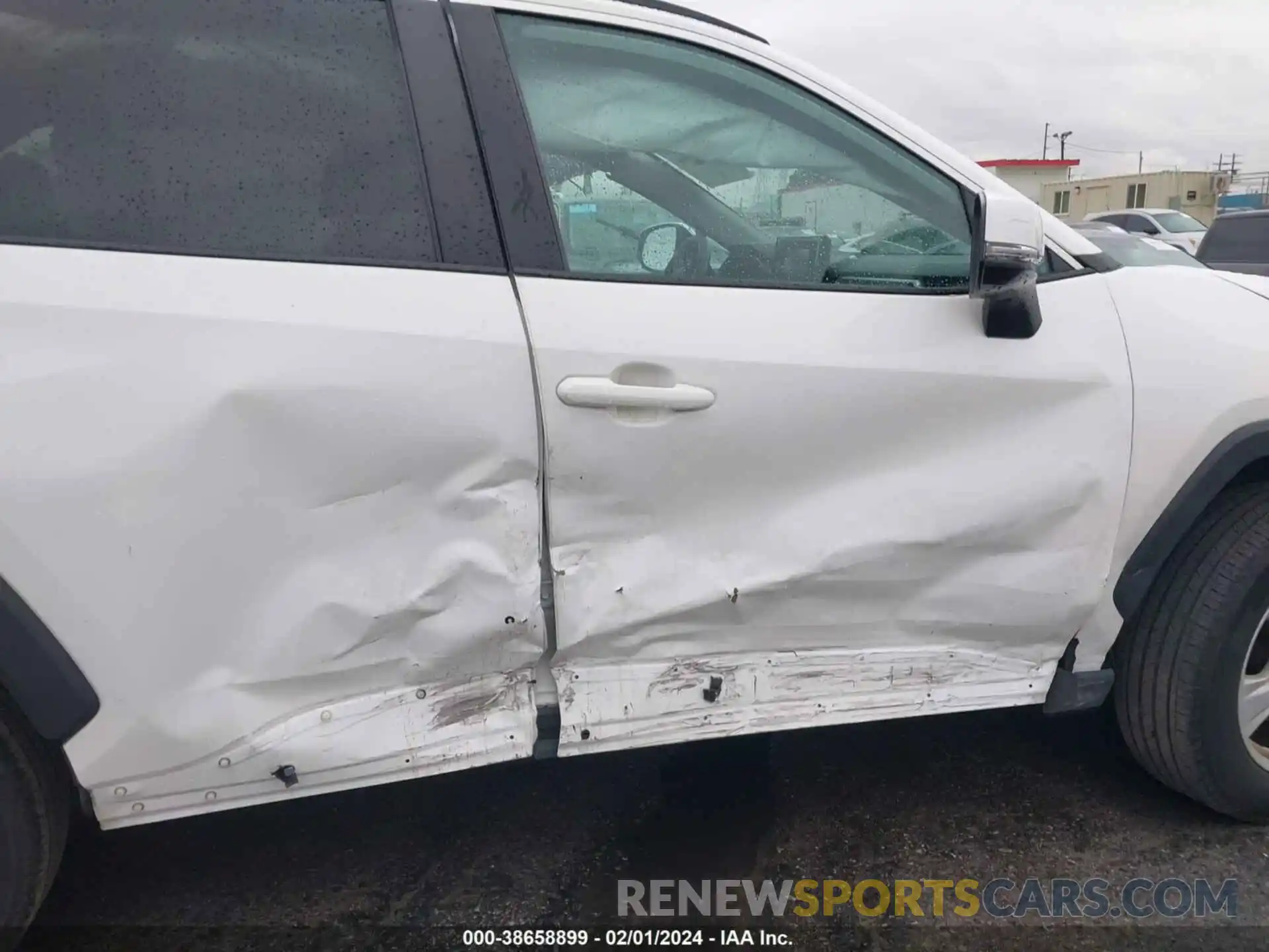 6 Photograph of a damaged car 2T3W1RFV1MC112954 TOYOTA RAV4 2021