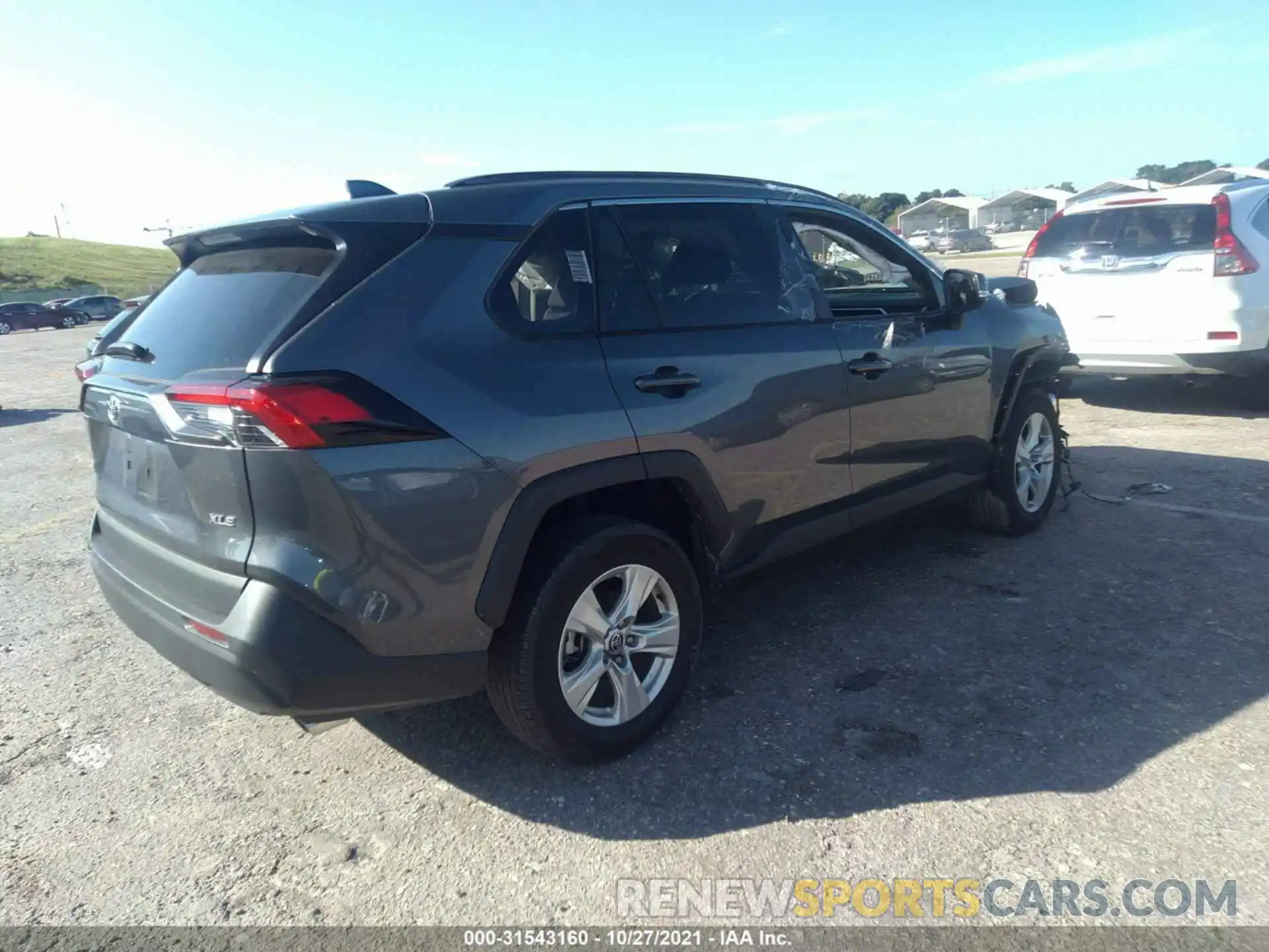 4 Photograph of a damaged car 2T3W1RFV1MC117474 TOYOTA RAV4 2021