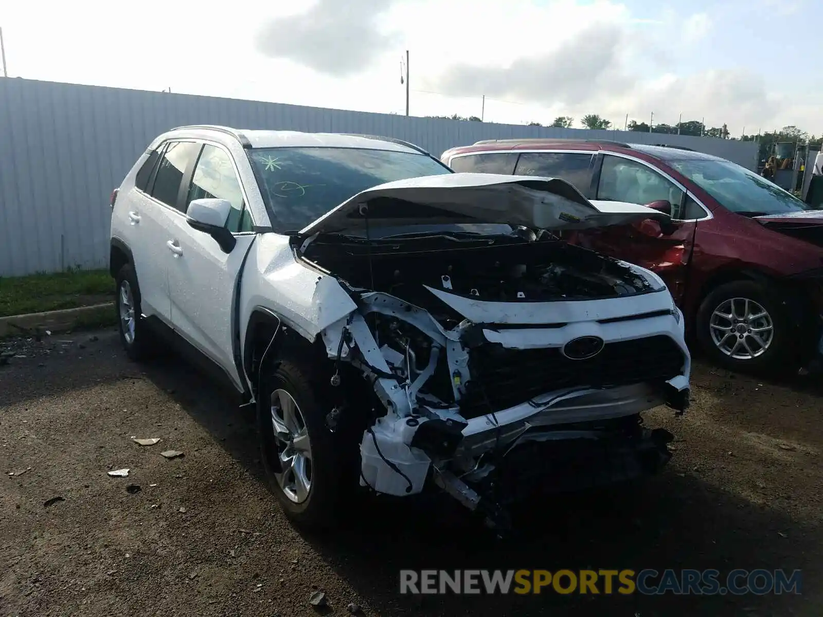 1 Photograph of a damaged car 2T3W1RFV1MC120374 TOYOTA RAV4 2021