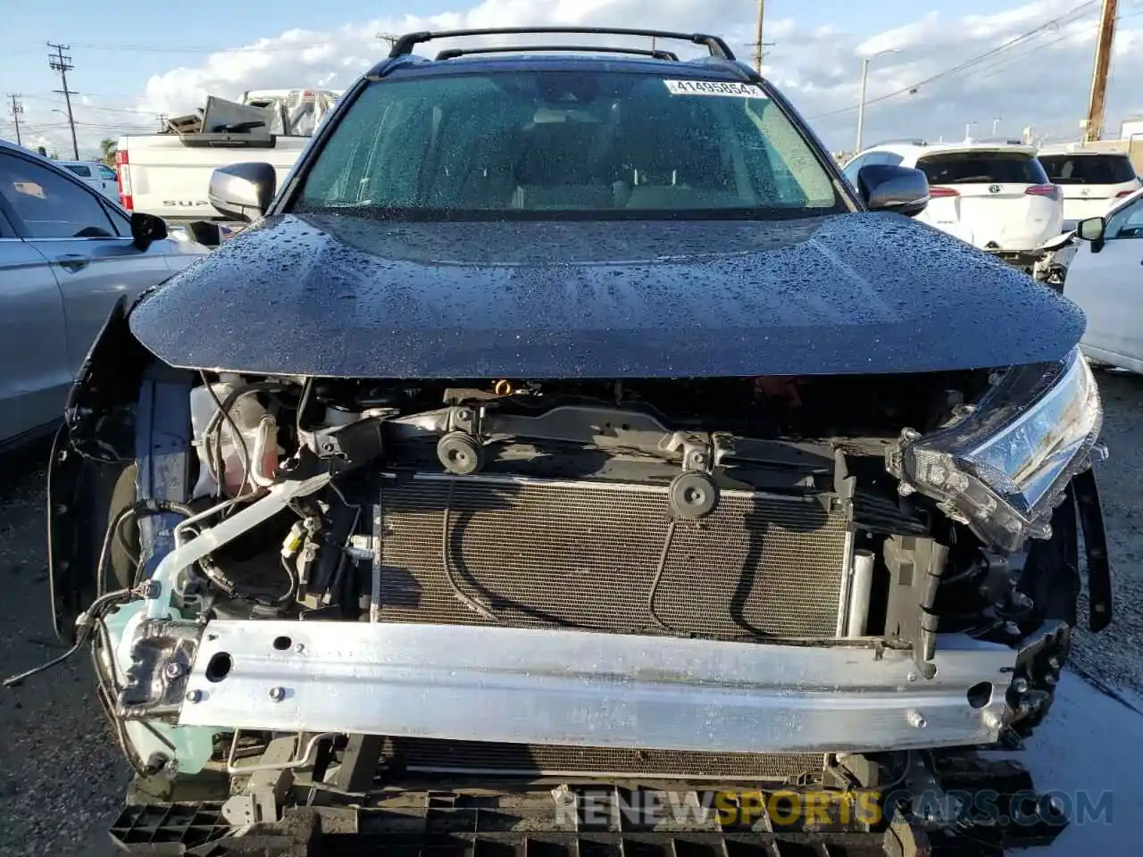 5 Photograph of a damaged car 2T3W1RFV1MC121654 TOYOTA RAV4 2021